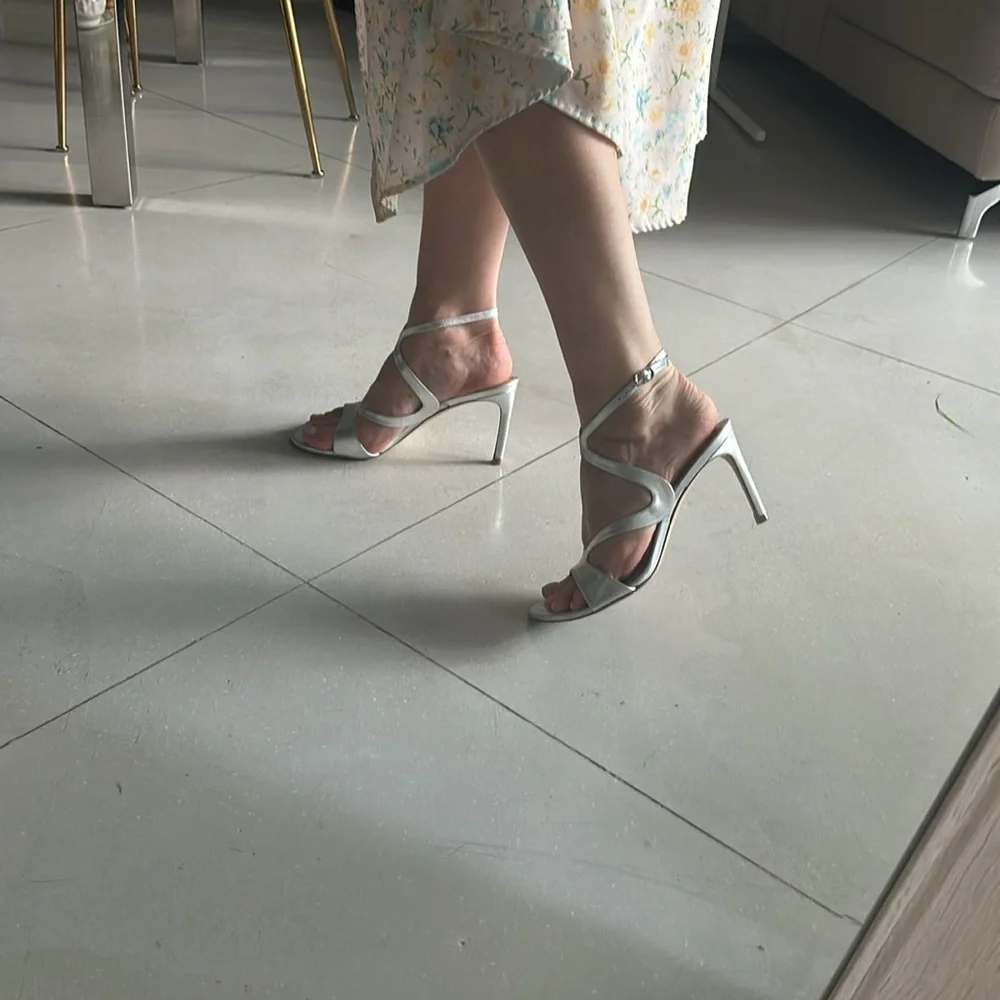 ⭐️ Stuart Weitzman Mariposa Ankle Sandal Size 10 - Picture 9 of 12
